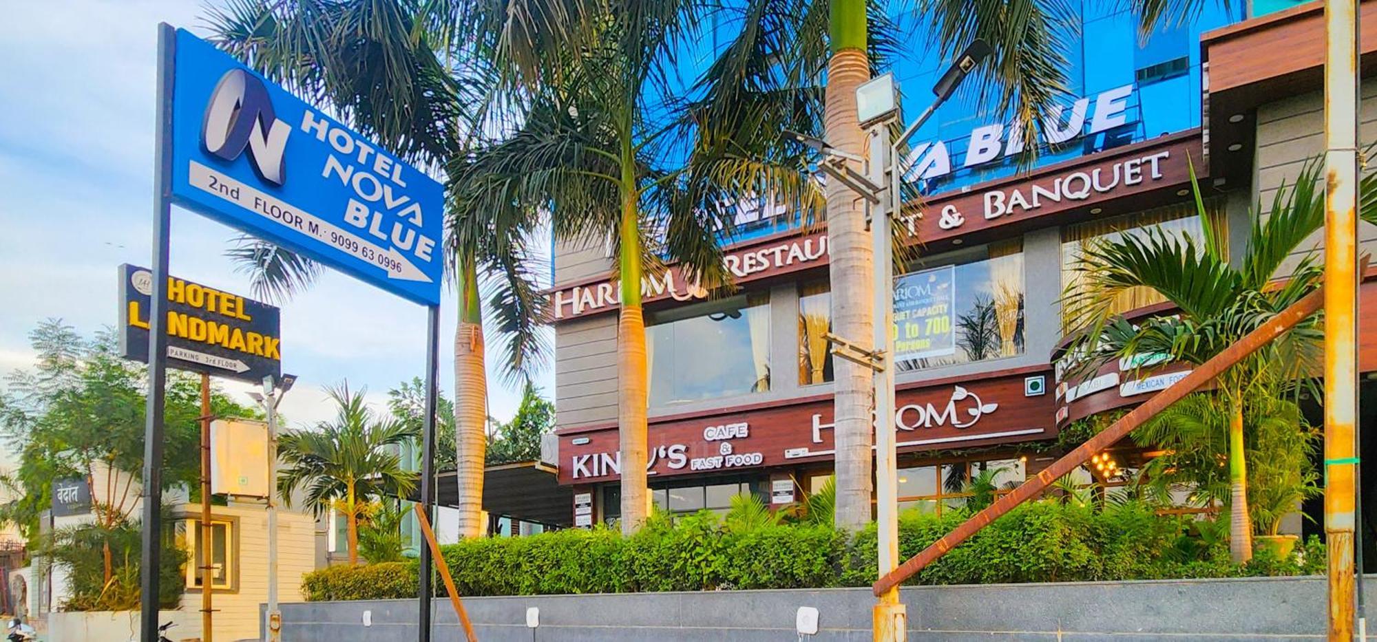 Hotel Nova Blue Ahmedabad Exterior photo